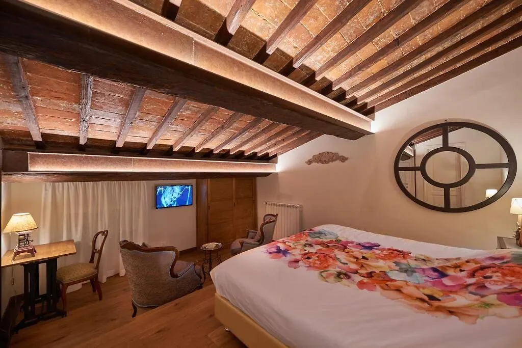Art Suite Pandolfini Florence Apartment