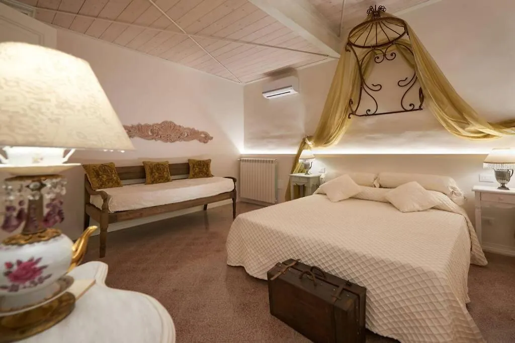 Art Suite Pandolfini Florence